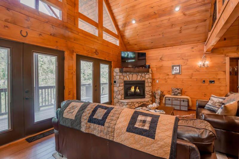 The Buckhorn By Stony Brook Cabins Gatlinburg Ngoại thất bức ảnh