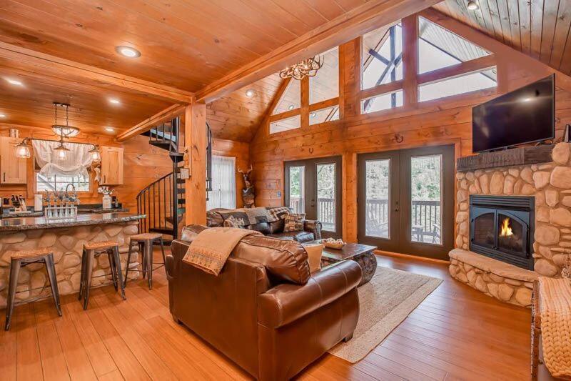 The Buckhorn By Stony Brook Cabins Gatlinburg Ngoại thất bức ảnh