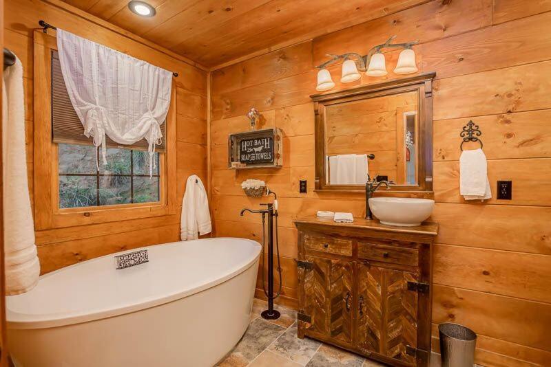 The Buckhorn By Stony Brook Cabins Gatlinburg Ngoại thất bức ảnh